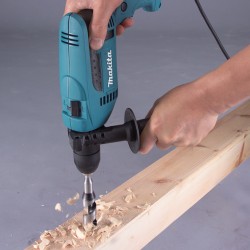 TALADRO PERCUTOR 13mm 680W AUTO MAKITA - SUMINISTROS CAMARA