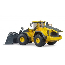 CARGADORA CON PALA VOLVO L260H BRUDER - SUMINISTROS CAMARA