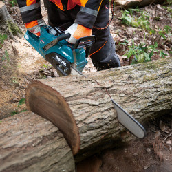 MOTOSIERRA UC030GE101 XGT 40Vmax MAKITA - SUMINISTROS CAMARA