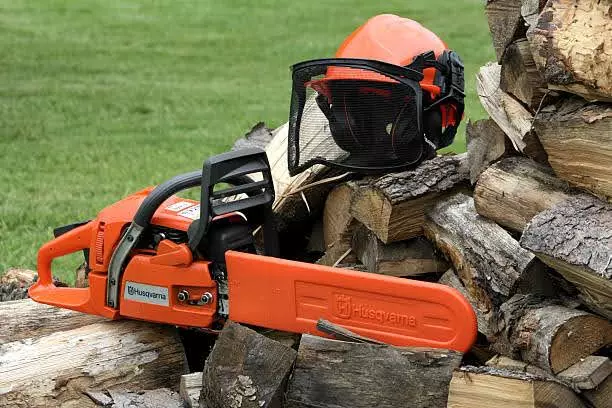 que modelo de motosierra husqvarna elegir